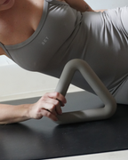 Triangle Dumbbell Muna Wellness