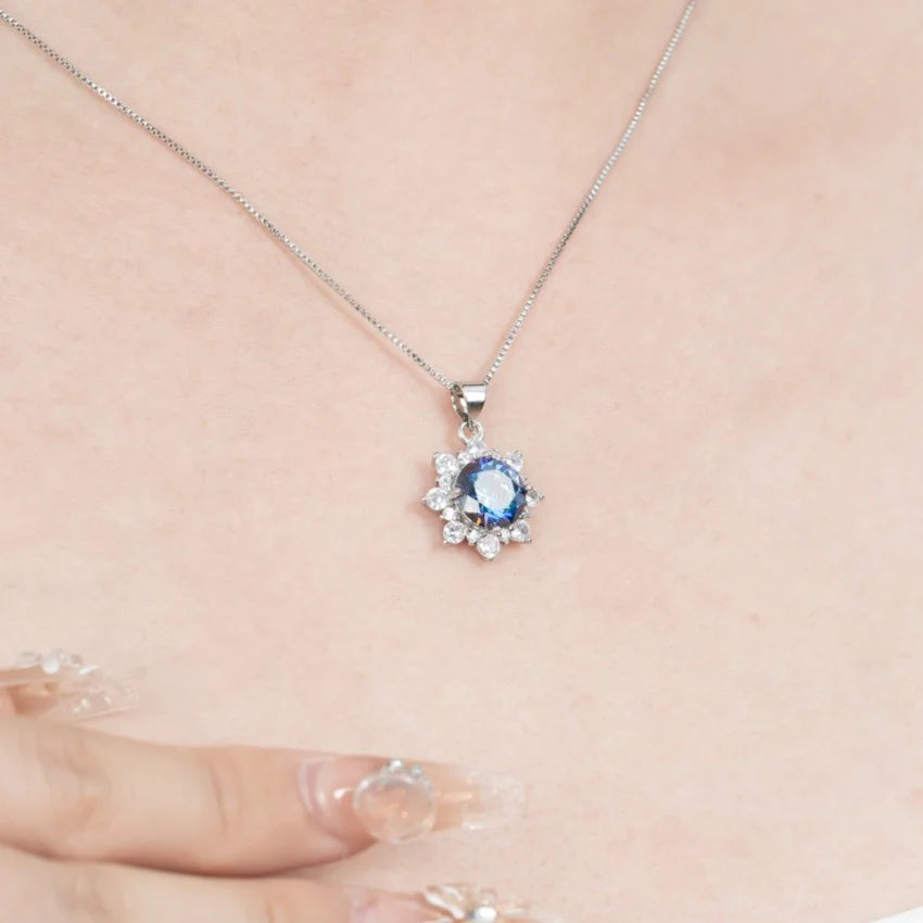 3.0 Carats ZIRCON Sunflower Shape Pendant Necklace for Women Men, D Color VVS1 Round Cut, Elegant Luxurious Fury Fits