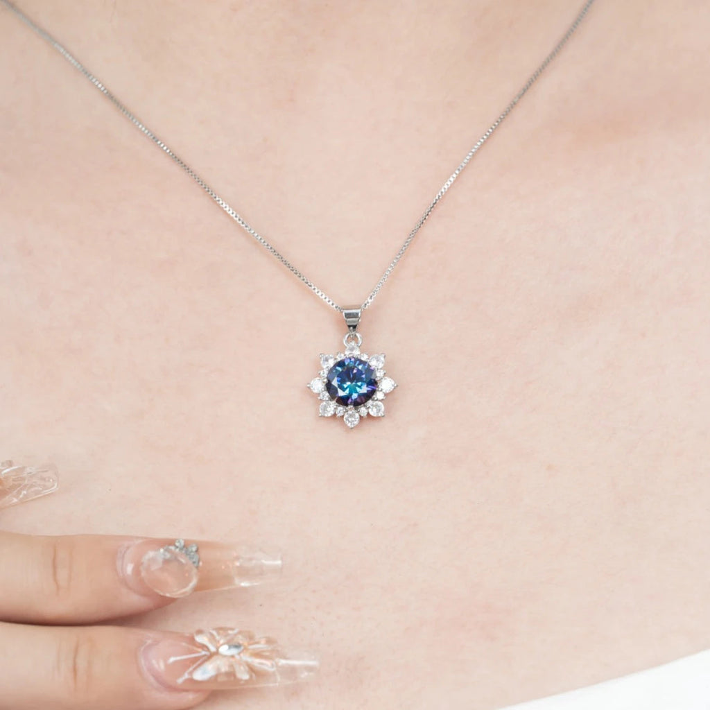 3.0 Carats ZIRCON Sunflower Shape Pendant Necklace for Women Men, D Color VVS1 Round Cut, Elegant Luxurious Fury Fits