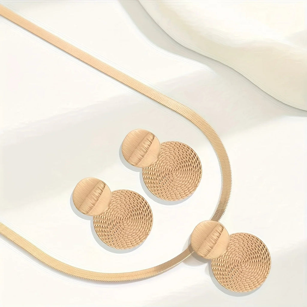 2pcs New Stylish Elegant Necklace and Ear Studs Women Jewelry Set Fashion Golden Flat Snake Chain Geometric Spiral Circular Fury Fits