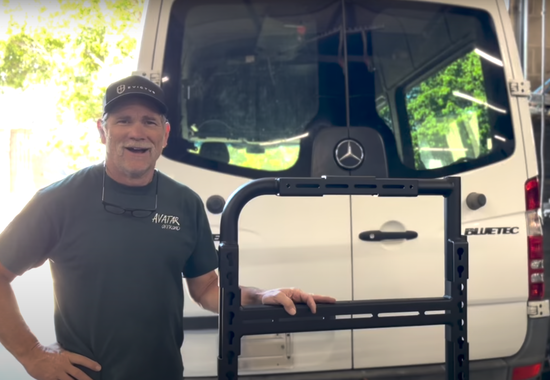 Avatar Massif – Van Rear Door Storage Mounting System