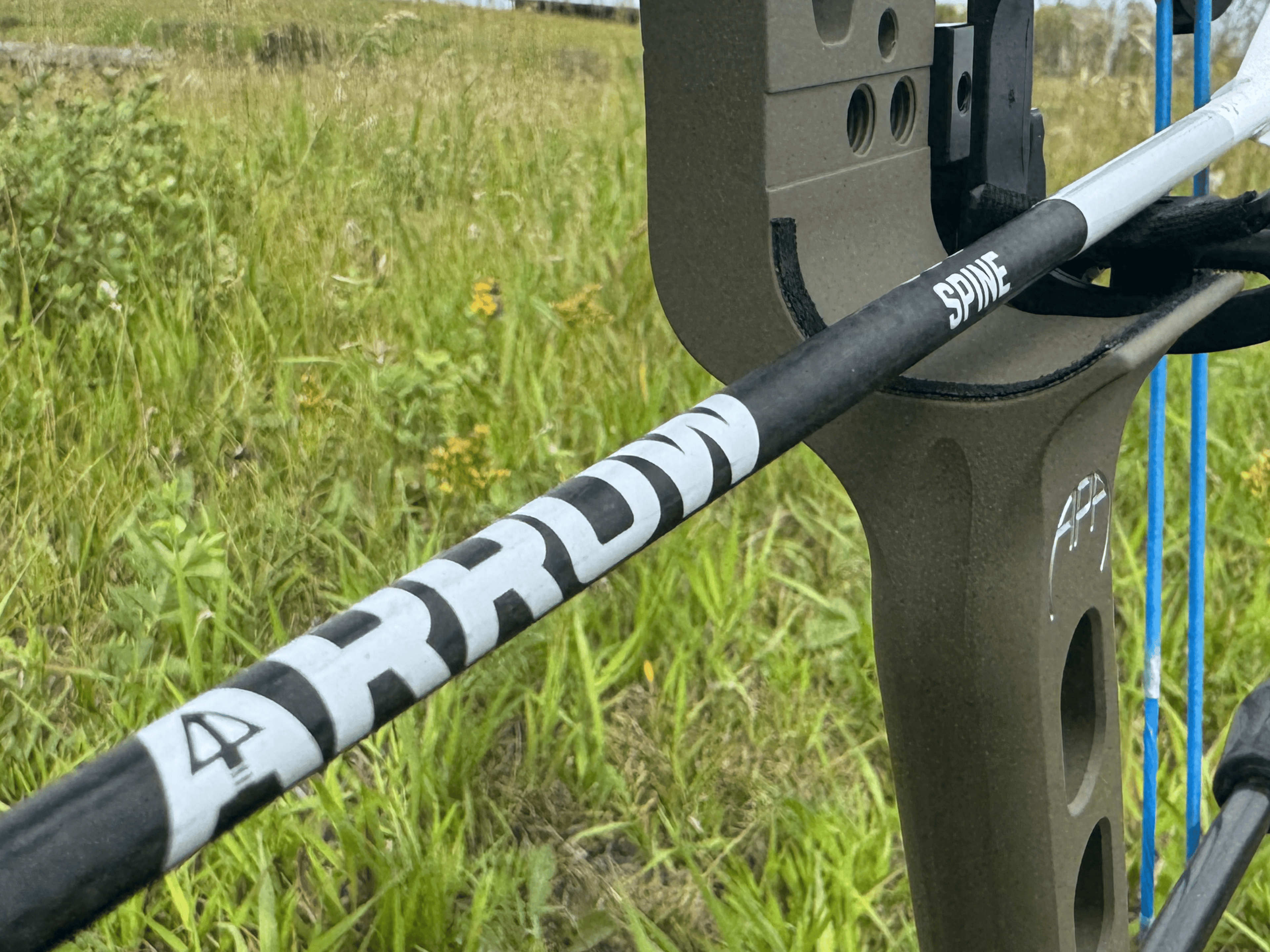 TOTA | Fletched Hunting Arrows | The Arrow | Woven | .204” | 5mm